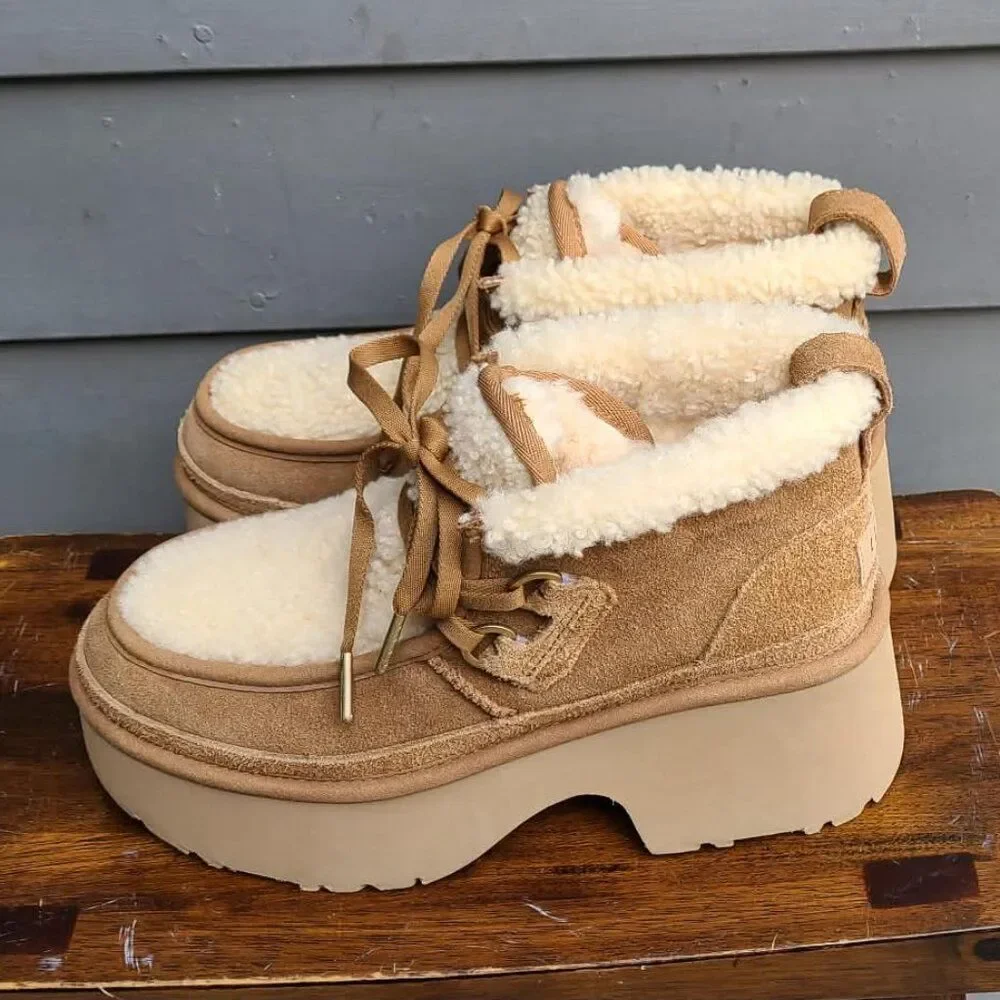 UGG Classic New Heights Platform Lace Up Boots Suede Shearling size 9